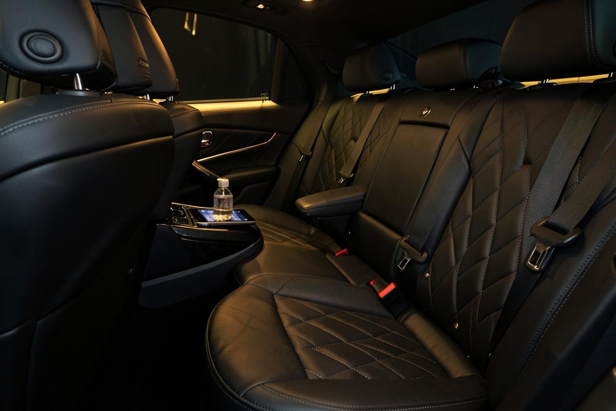 Rear passenger cabin of an ERS Chauffeurs executive vehicle